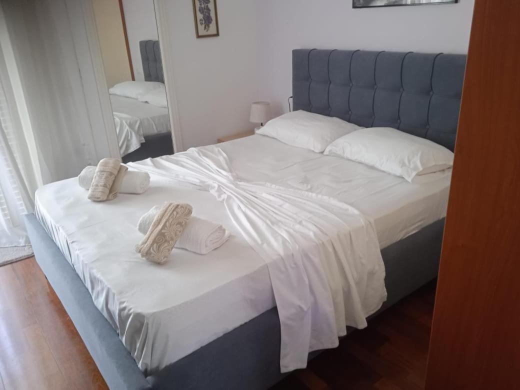 Vila N Dervishi Vlorë Exterior foto